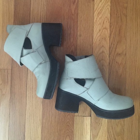 Shellys London, Urban Outfitters booties!