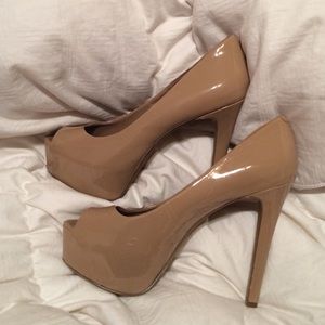 Brand New Nude Jessica Simpson Heels