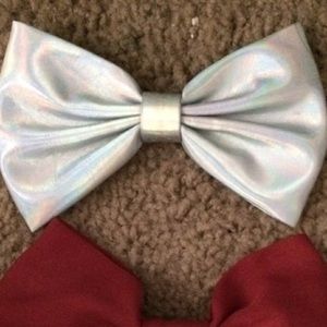 Holographic Bow