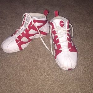 High top reebok basketball shoes
