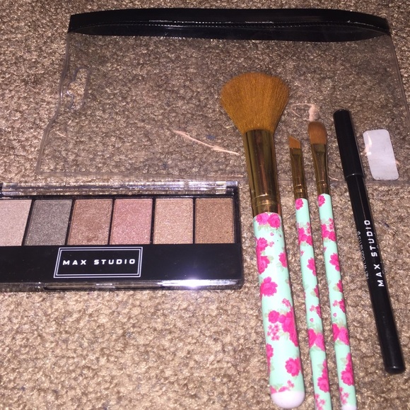 Make Up Kit