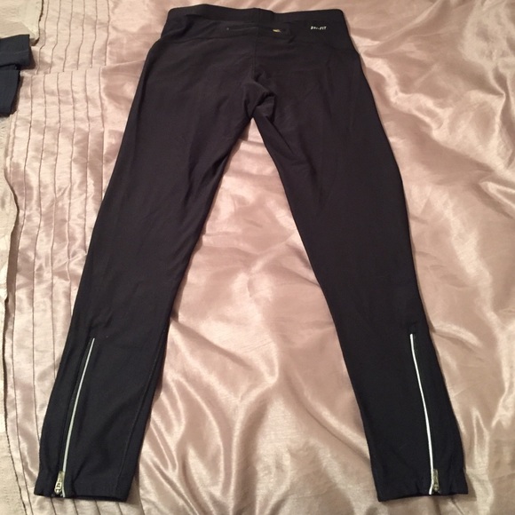 nike pants zipper leg