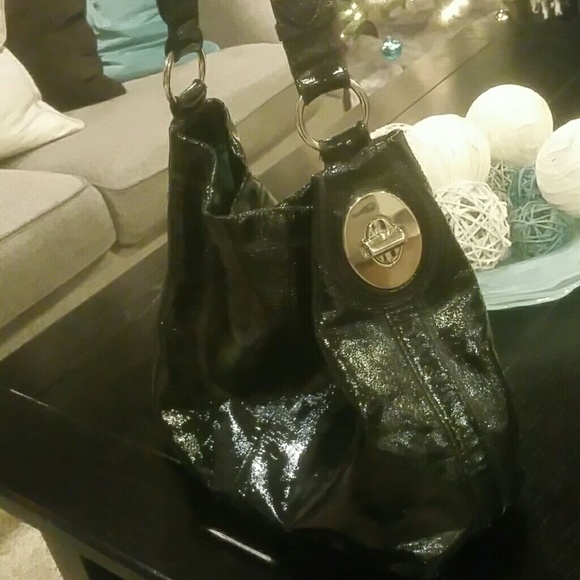 Authentic  Coach - Picture 4 of 4