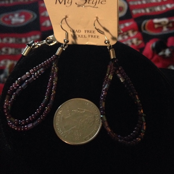 NWT necklace and earrings set. - Picture 2 of 3