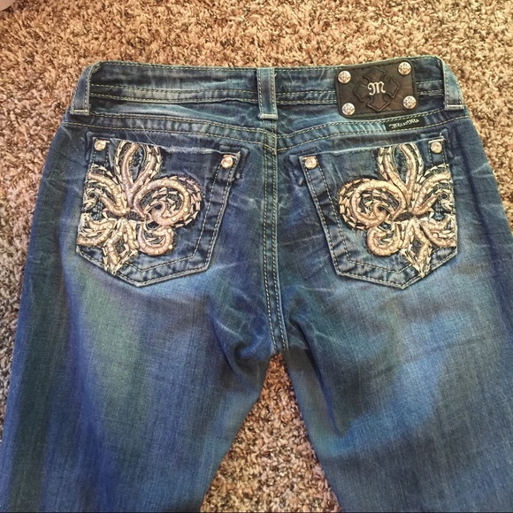 Size 28 miss me jeans