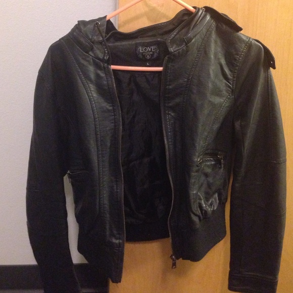Leather jacket - Picture 3 of 3