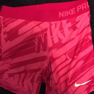 Nike pro
