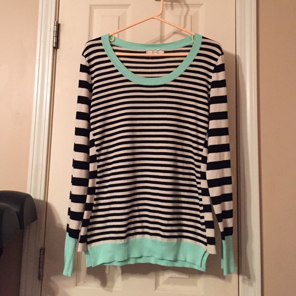 Mint black cream sweater