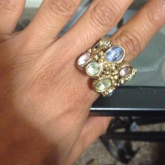 Ring - Picture 3 of 3