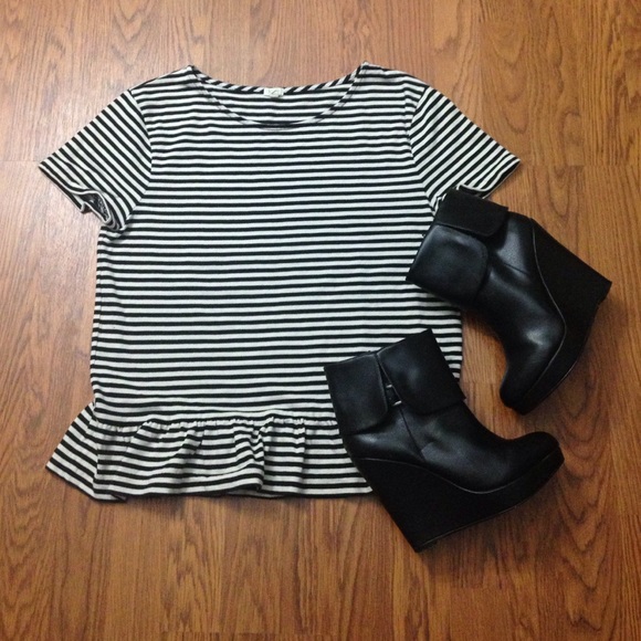 J. Crew Tops - J.CREW BLACK STRIPED RUFFLE BOTTOM TEE SHIRT