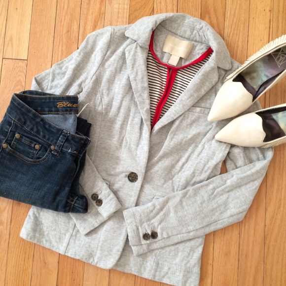 Banana Republic Jackets & Blazers - HP🎉 Banana Republic Gray Knit Blazer