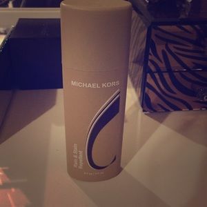 Rain & Stain Repellent