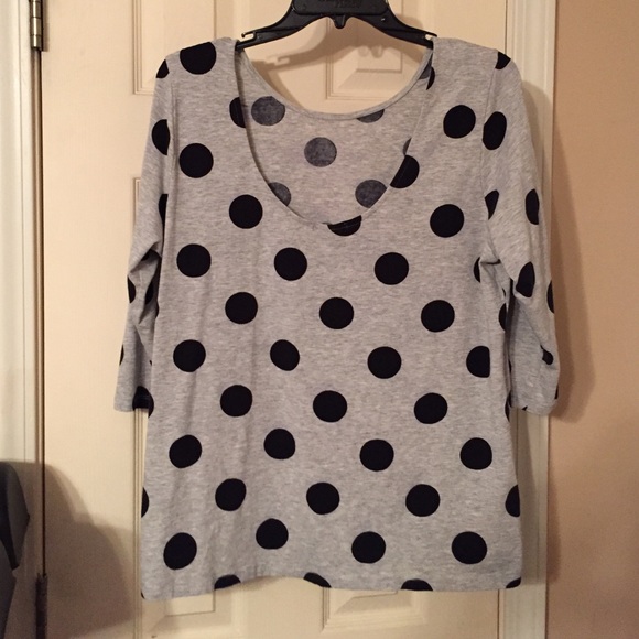 Low back tee - Picture 2 of 2