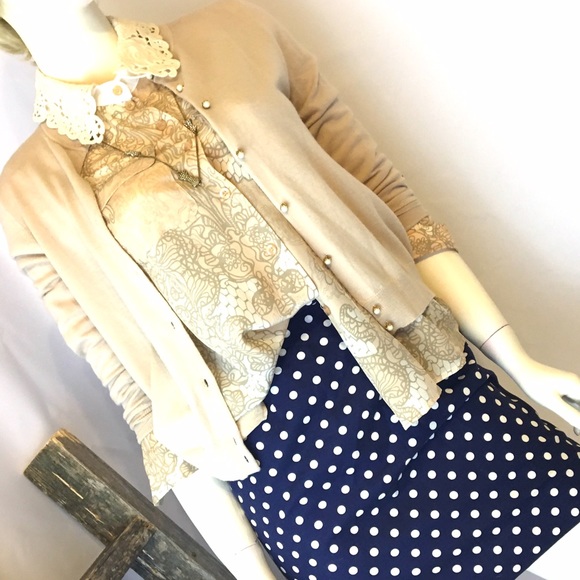 Anthropologie Tops - Aryn K blouse beige and pink floral