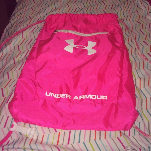 underarm our gym bag!