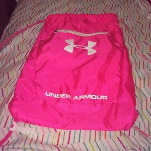 underarm our gym bag!