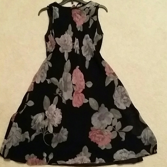 Women's dress