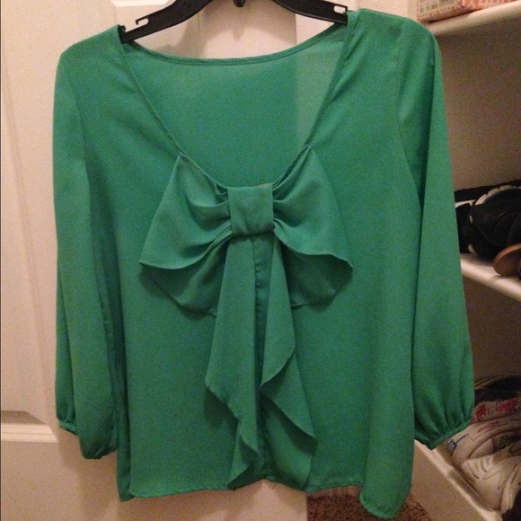 Green Bow-Back Quarter Sleeve Blouse Size S