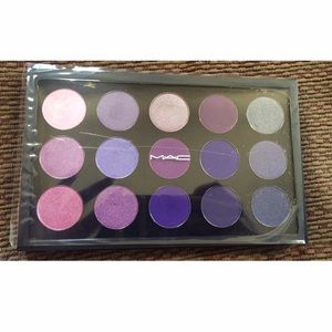 Makeup palette