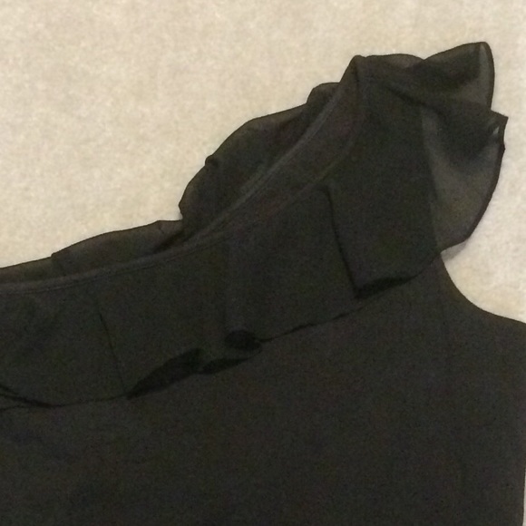 Express Black One Shoulder Top - Picture 2 of 3
