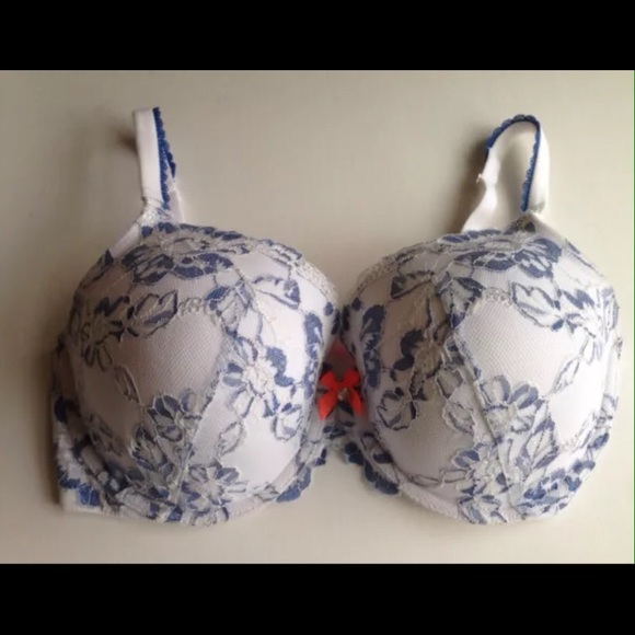 Blue Lace Victoria's Secret Perfect Coverage Bra