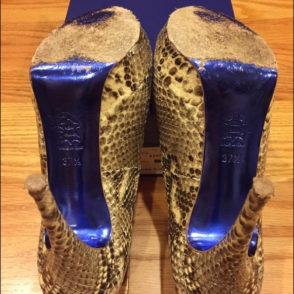 Python Peep Toe Pump by Shoebox New York - Picture 4 of 4