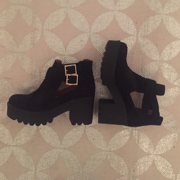 Brand New! Tave Chunky Platforms from Barcelona