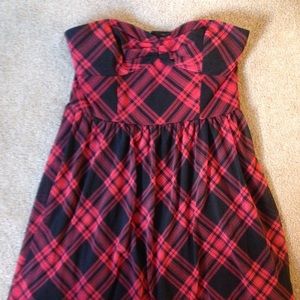 Plaid black & red dress