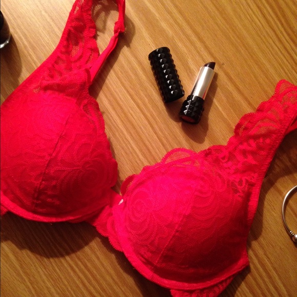Victoria's Secret Pink Date Night Bra