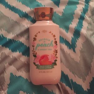 Bath & body works Georgia peach & sweet tea lotion
