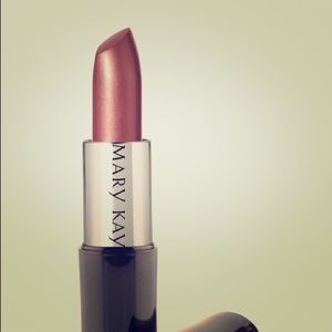 Mary Kay Raisinberry Creme Lipstick
