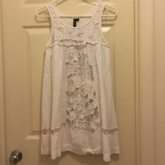 Tunic with cutout detail