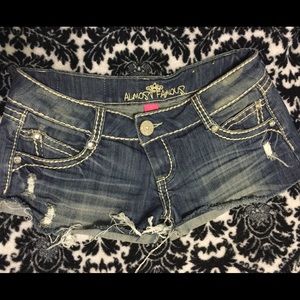 Almost famous blue jean rhinestone shorts 💎