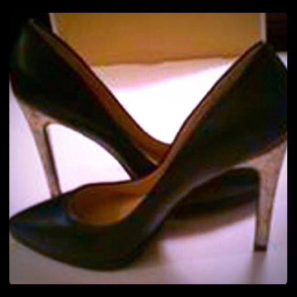 New Black Leather Pumps | Silver 4" Stiletto | 6M