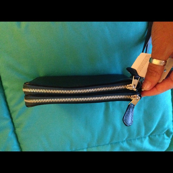 Metallic Blue Purse - Picture 2 of 4