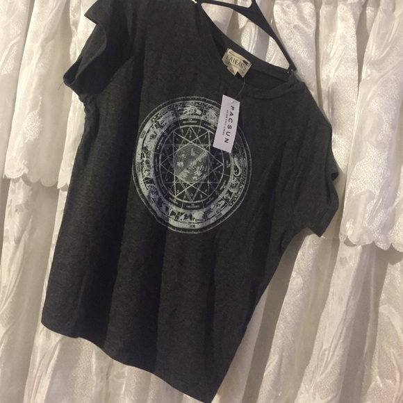 Grey pacsun shirt posted on 〽️ercari for 18 - Picture 1 of 1