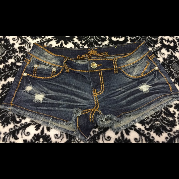 Almost famous dark blue jean shorts w/rhinestone💎