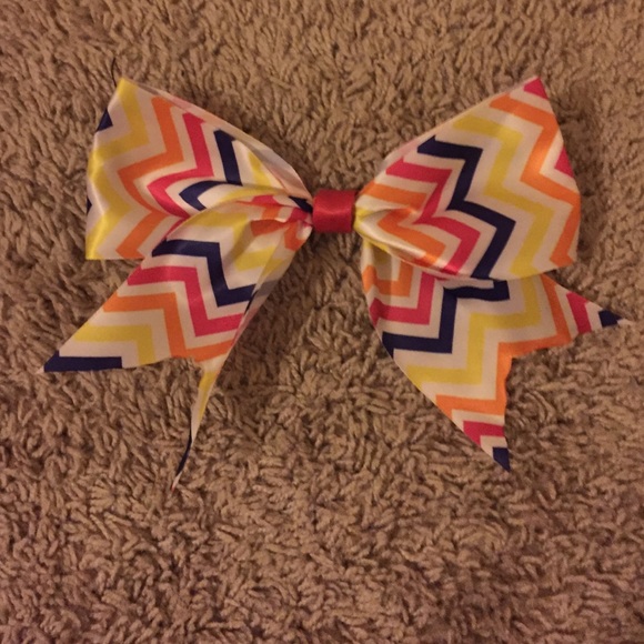 Super Cute Chevron Bow