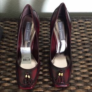 NWT Vince Camuto Minda Heel (size 7)