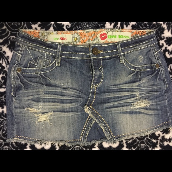 Hot kiss skylar skirt 💋