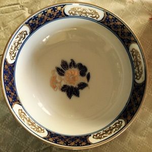Gold Imari Hand painted bowl