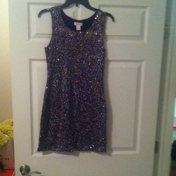 Short dress