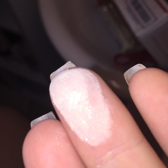 SOLD Too Faced Candlelight - Picture 4 of 4