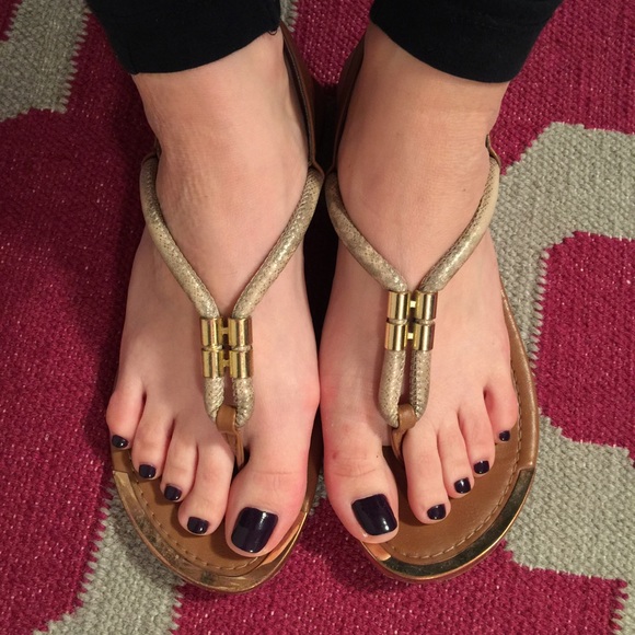 Shoes - Gold Sandals (6)