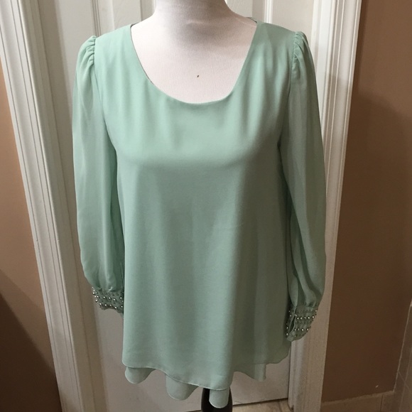 Forever 21 Tops - Sea foam green flowy top with grey pearl detail