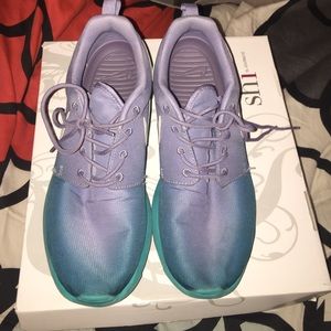 Grey/Teal multi color Women Nike Roshe Run
