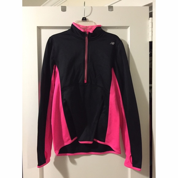 New Balance warm up light fleece pullover