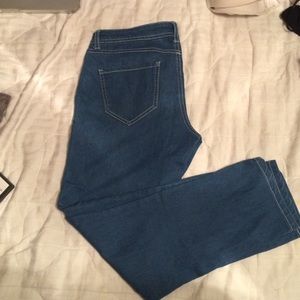 Blue denim pedal pushers.