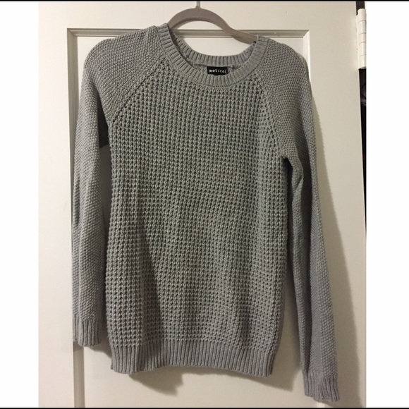 Waffle knit grey sweater