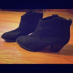 Ankle booties